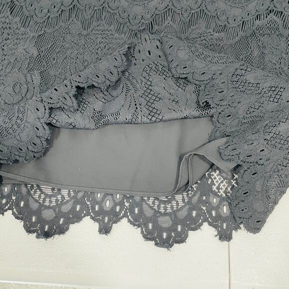 ADRIENNE VITADINI Black Lace Ruffle Bell Sleeve Scoop Neck Crop Top Blouse S - Picture 8 of 12